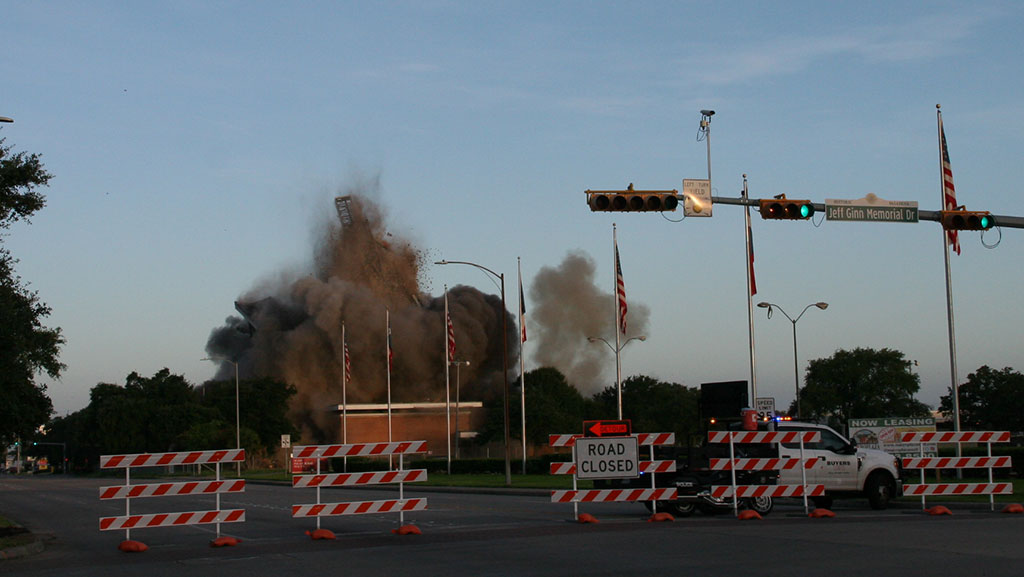 Pasadena Texas Bank Implosion